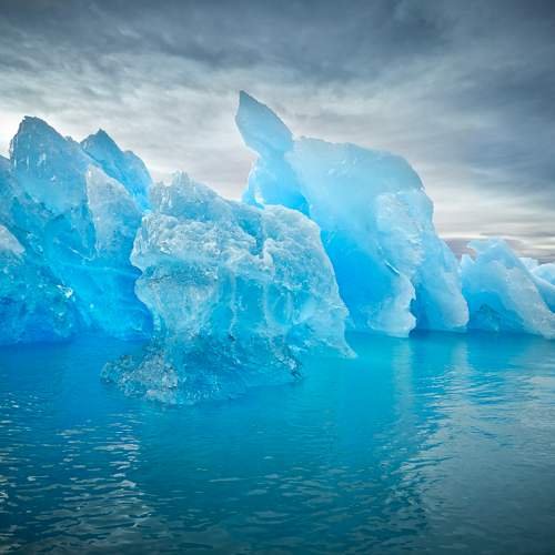 Icebvergs ©Camilla Hey - Greenland.com